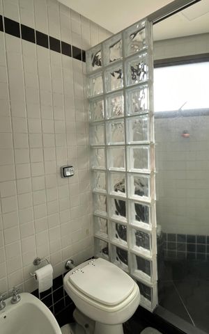 Apartamento para alugar com 147m², 3 quartos e 3 vagas Apartamento para alugar com 147m², 3 quartos e 3 vagasBanheiro suíte 3