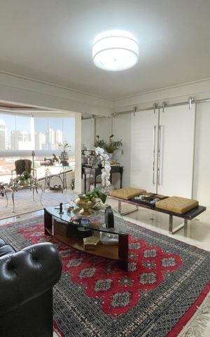 Apartamento para alugar com 147m², 3 quartos e 3 vagas Apartamento para alugar com 147m², 3 quartos e 3 vagasSala