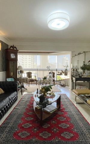 Apartamento para alugar com 147m², 3 quartos e 3 vagas Apartamento para alugar com 147m², 3 quartos e 3 vagasSala