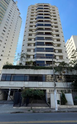 Apartamento para alugar com 147m², 3 quartos e 3 vagas Apartamento para alugar com 147m², 3 quartos e 3 vagasFachada