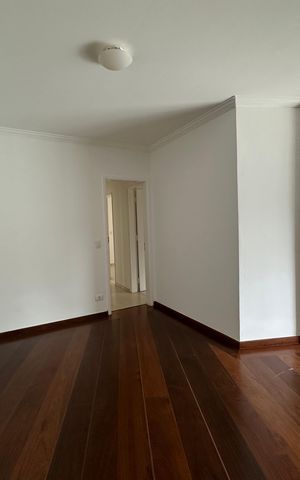 Apartamento à venda com 113m², 3 quartos e 2 vagas Apartamento à venda com 113m², 3 quartos e 2 vagasSala