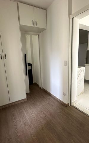 Apartamento à venda com 113m², 3 quartos e 2 vagas Apartamento à venda com 113m², 3 quartos e 2 vagasQuarto de Serviço