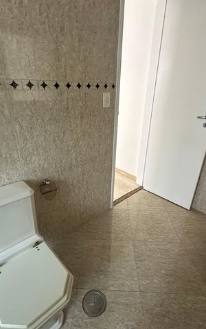 Apartamento à venda com 113m², 3 quartos e 2 vagas Apartamento à venda com 113m², 3 quartos e 2 vagasBanheiro da Suíte