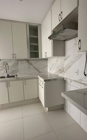 Apartamento à venda com 113m², 3 quartos e 2 vagas Apartamento à venda com 113m², 3 quartos e 2 vagasCozinha