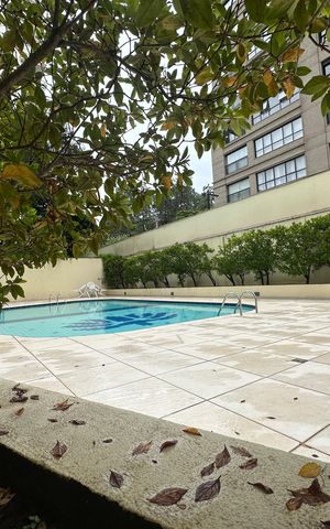 Apartamento à venda com 113m², 3 quartos e 2 vagas Apartamento à venda com 113m², 3 quartos e 2 vagasÁrea comum - Piscina