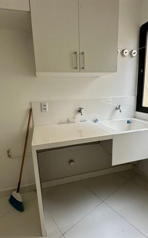 Apartamento à venda com 113m², 3 quartos e 2 vagas Apartamento à venda com 113m², 3 quartos e 2 vagasÁrea de Serviço