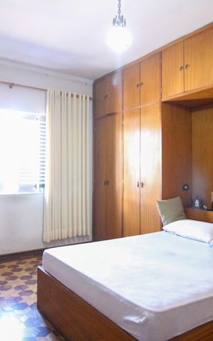 Casa à venda com 250m², 3 quartos e 2 vagas