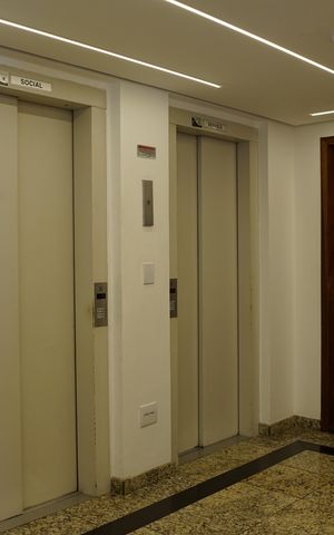 Apartamento para alugar com 62m², 2 quartos e 1 vagaElevadores