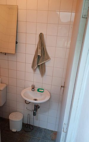 Casa à venda com 60m², 3 quartos e 1 vaga Casa à venda com 60m², 3 quartos e 1 vagaBanheiro