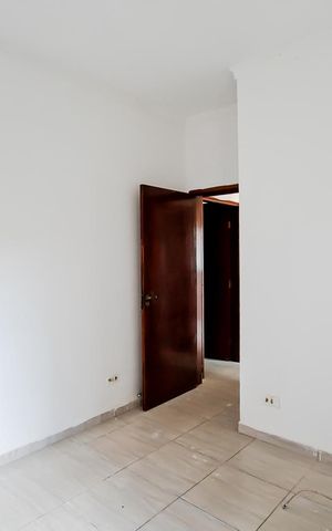 Casa à venda com 80m², 5 quartos e 2 vagasQuarto 2