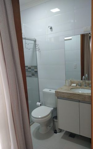 Casa à venda com 127m², 3 quartos e 2 vagas Casa à venda com 127m², 3 quartos e 2 vagasBanheiro