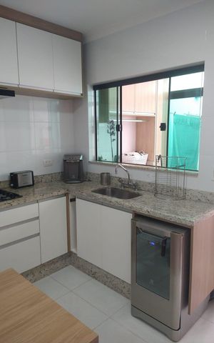Casa à venda com 127m², 3 quartos e 2 vagas Casa à venda com 127m², 3 quartos e 2 vagasCozinha
