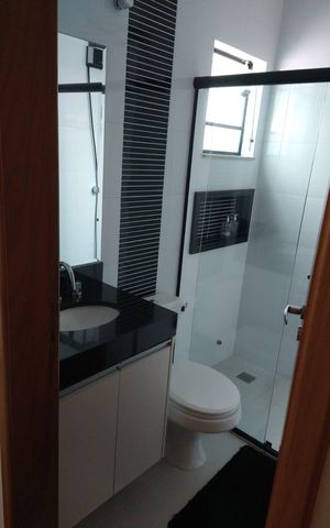 Casa à venda com 127m², 3 quartos e 2 vagas Casa à venda com 127m², 3 quartos e 2 vagasBanheiro