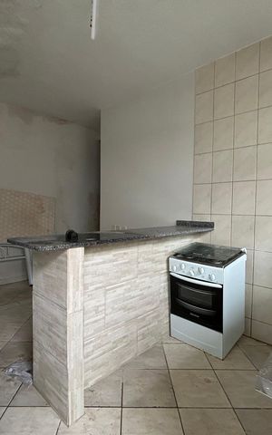 Casa de condomínio para alugar com 35m², 1 quarto e 1 vaga Casa de condomínio para alugar com 35m², 1 quarto e 1 vagaStudio