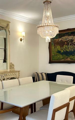 Apartamento para alugar com 220m², 4 quartos e 1 vaga