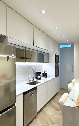 Apartamento para alugar com 220m², 4 quartos e 1 vaga