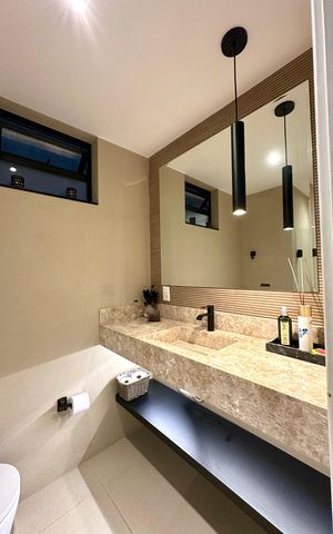 Apartamento para alugar com 220m², 4 quartos e 1 vaga