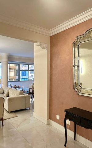 Apartamento para alugar com 220m², 4 quartos e 1 vaga