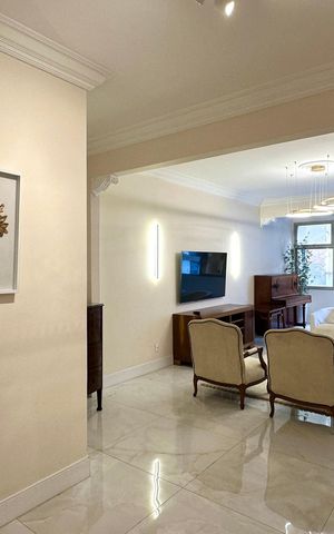 Apartamento para alugar com 220m², 4 quartos e 1 vaga