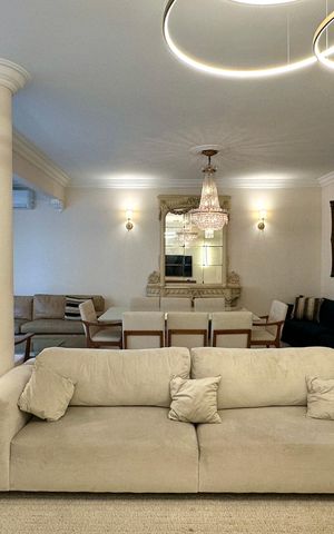 Apartamento para alugar com 220m², 4 quartos e 1 vaga