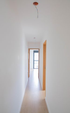 Casa à venda com 179m², 3 quartos e 3 vagas Casa à venda com 179m², 3 quartos e 3 vagasCorredor