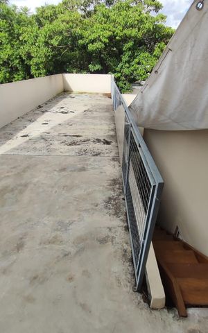 Casa para alugar com 229m², 2 quartos e 2 vagas Casa para alugar com 229m², 2 quartos e 2 vagasÁrea externa