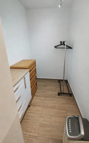 Casa para alugar com 229m², 2 quartos e 2 vagas Casa para alugar com 229m², 2 quartos e 2 vagasCloset