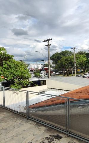 Casa para alugar com 229m², 2 quartos e 2 vagas Casa para alugar com 229m², 2 quartos e 2 vagasÁrea externa