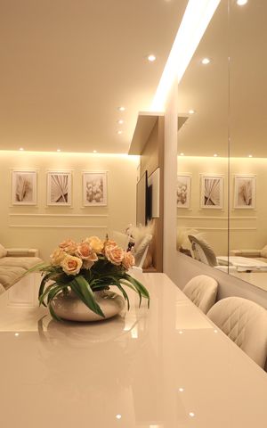 Apartamento à venda com 63m², 2 quartos e 2 vagasSala