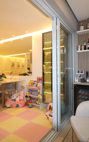 Apartamento à venda com 63m², 2 quartos e 2 vagasVaranda Sala