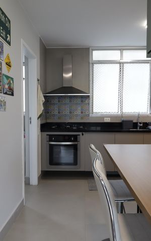 Apartamento à venda com 140m², 3 quartos e 2 vagasCozinha