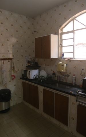Casa à venda com 360m², 4 quartos e 2 vagasCozinha