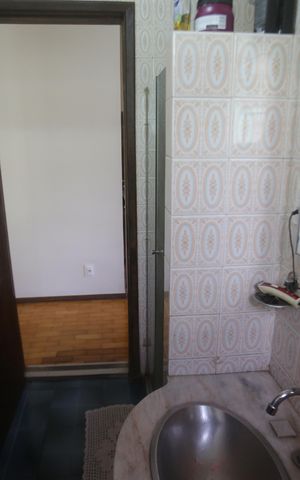 Casa à venda com 360m², 4 quartos e 2 vagasBanheiro