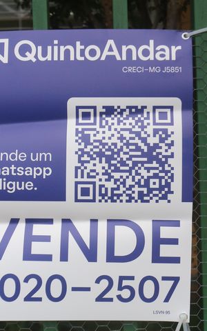 Casa à venda com 360m², 4 quartos e 2 vagasPlaca