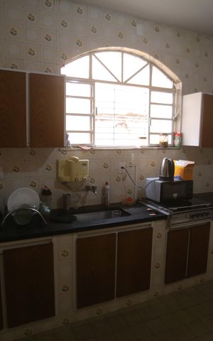 Casa à venda com 360m², 4 quartos e 2 vagasCozinha