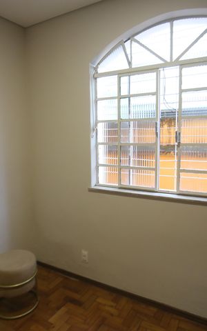 Casa à venda com 360m², 4 quartos e 2 vagasQuarto
