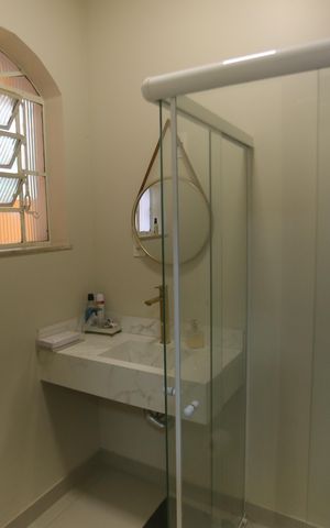 Casa à venda com 360m², 4 quartos e 2 vagasSuite