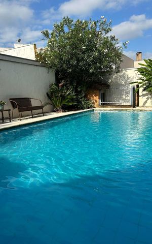 Casa de condomínio à venda com 470m², 4 quartos e 2 vagas