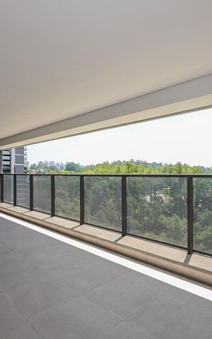 Apartamento à venda com 265m², 4 quartos e 4 vagasVaranda 1
