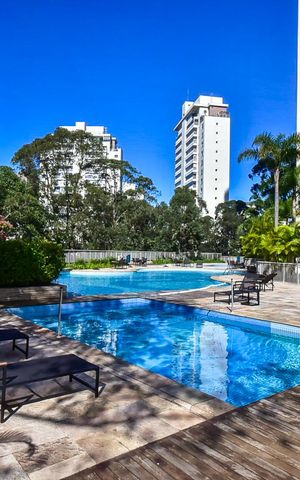 Apartamento à venda com 222m², 4 quartos e 4 vagasPiscina 2