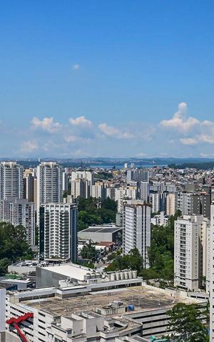 Apartamento à venda com 222m², 4 quartos e 4 vagasVista da Suíte 1