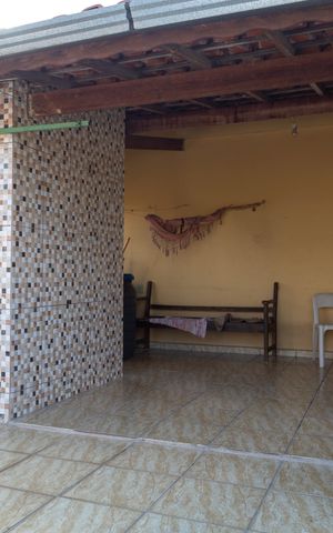 Casa à venda com 250m², 3 quartos e 2 vagasÁrea de Serviço