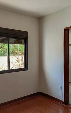 Apartamento à venda com 217m², 4 quartos e 3 vagas Apartamento à venda com 217m², 4 quartos e 3 vagasSuíte
