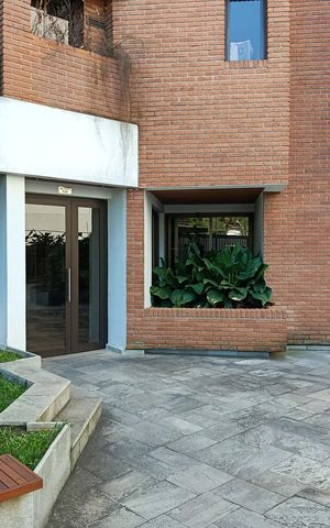 Apartamento à venda com 217m², 4 quartos e 3 vagas Apartamento à venda com 217m², 4 quartos e 3 vagasÁrea comum