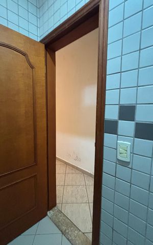 Casa à venda com 238m², 2 quartos e 2 vagas Casa à venda com 238m², 2 quartos e 2 vagasLavabo