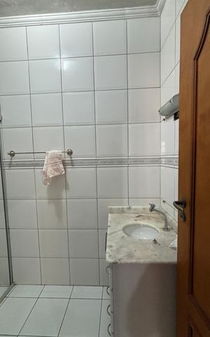 Casa à venda com 238m², 2 quartos e 2 vagas Casa à venda com 238m², 2 quartos e 2 vagasBanheiro da Suíte