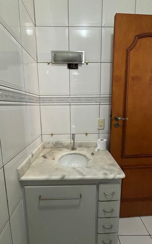 Casa à venda com 238m², 2 quartos e 2 vagas Casa à venda com 238m², 2 quartos e 2 vagasBanheiro da Suíte