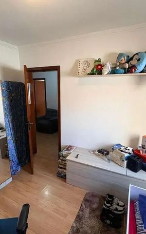 Casa à venda com 200m², 3 quartos e 5 vagas Casa à venda com 200m², 3 quartos e 5 vagasQuarto 2