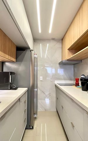 Apartamento à venda com 107m², 2 quartos e 2 vagas Apartamento à venda com 107m², 2 quartos e 2 vagasCozinha