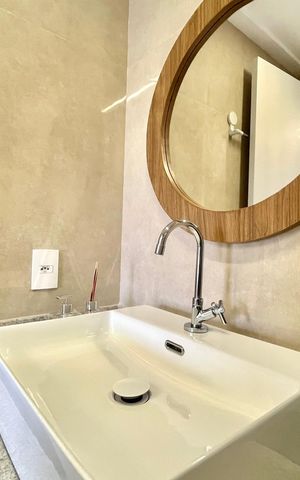 Apartamento à venda com 107m², 2 quartos e 2 vagas Apartamento à venda com 107m², 2 quartos e 2 vagasBanheiro da Suíte 2